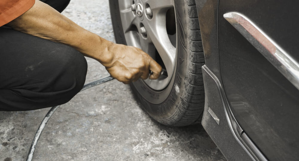 Viajes en carretera más seguros: revisa frenos y llantas a tiempo