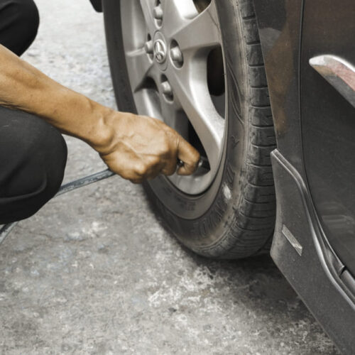 Viajes en carretera más seguros: revisa frenos y llantas a tiempo